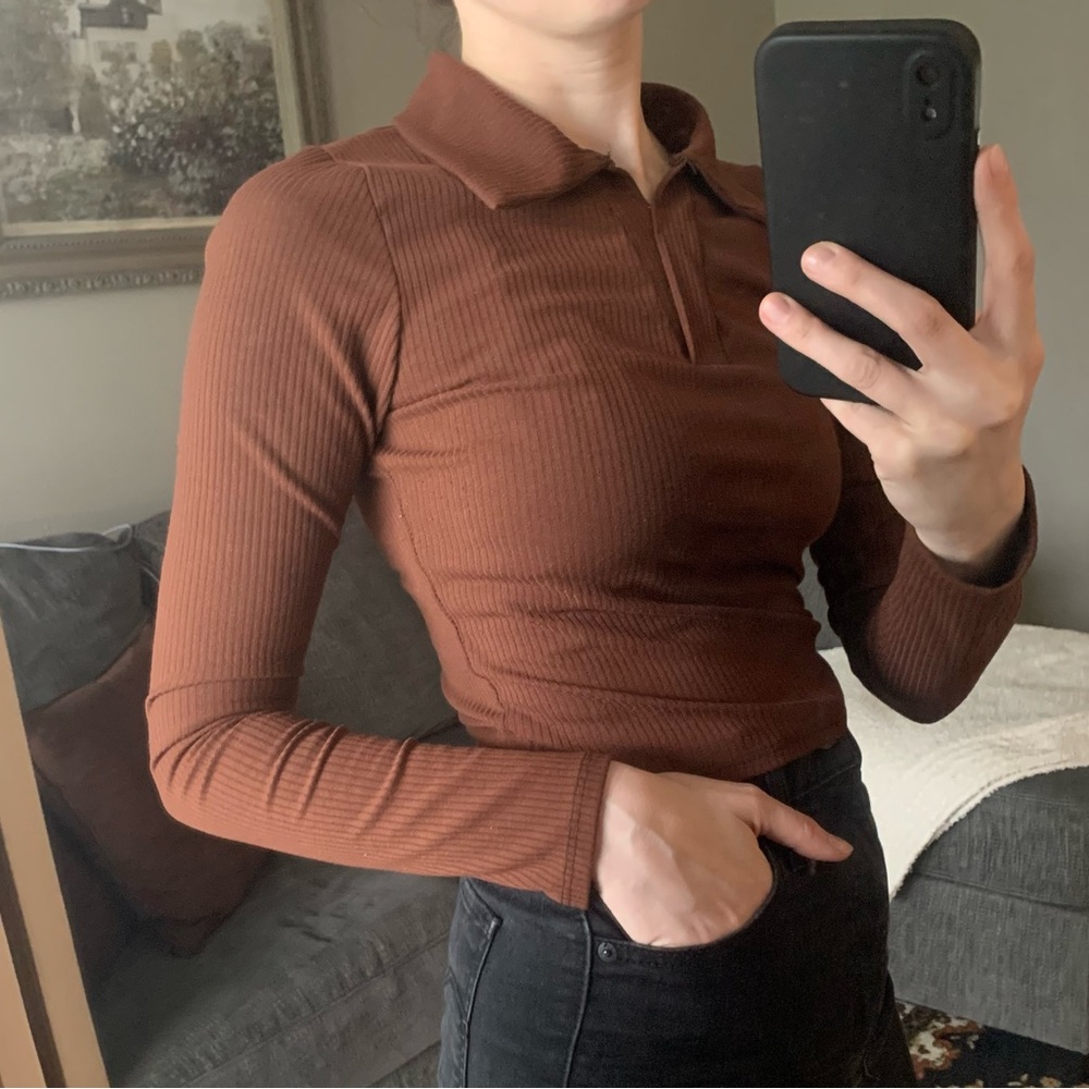 Cropped Collared Shirt - Picture 2 of 8